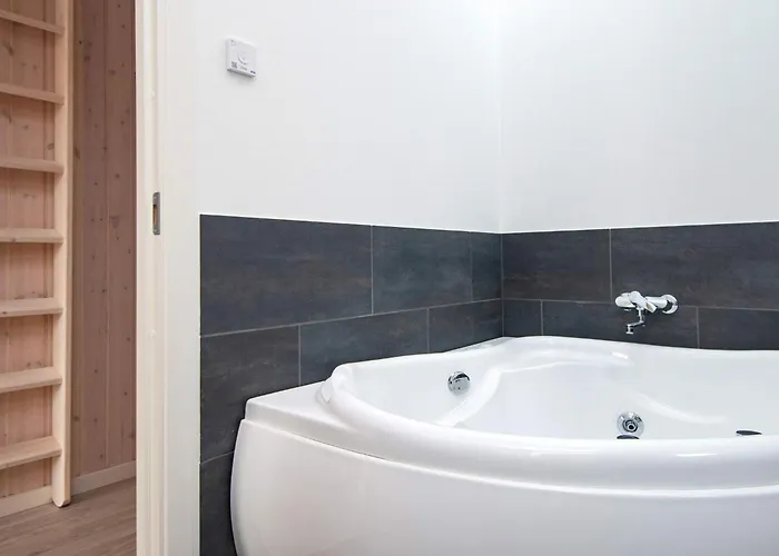 Luxury House With - By Traum * ボルコップ